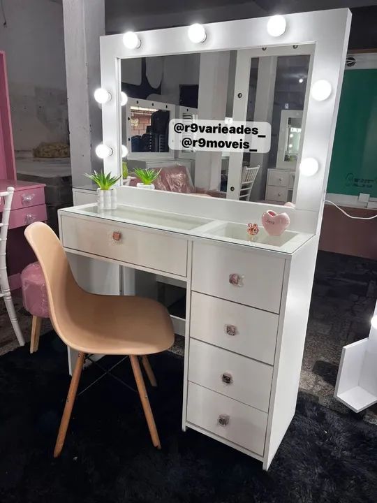 Penteadeira de 5 gavetas 