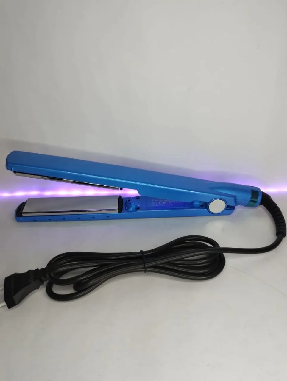 Chapinha Profissional Azul - Perfeita para Cabelos Lisos!