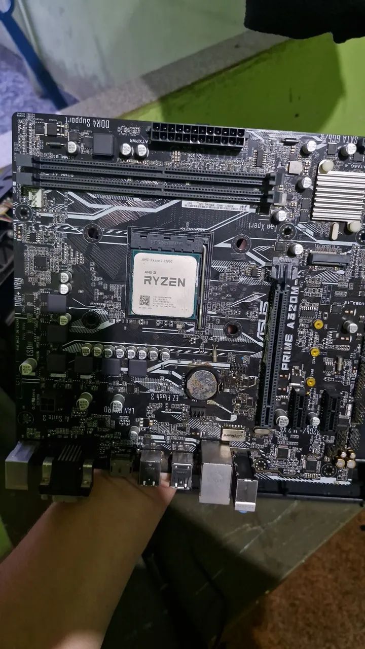Kit ryzen 3 2200G + Asus A320M