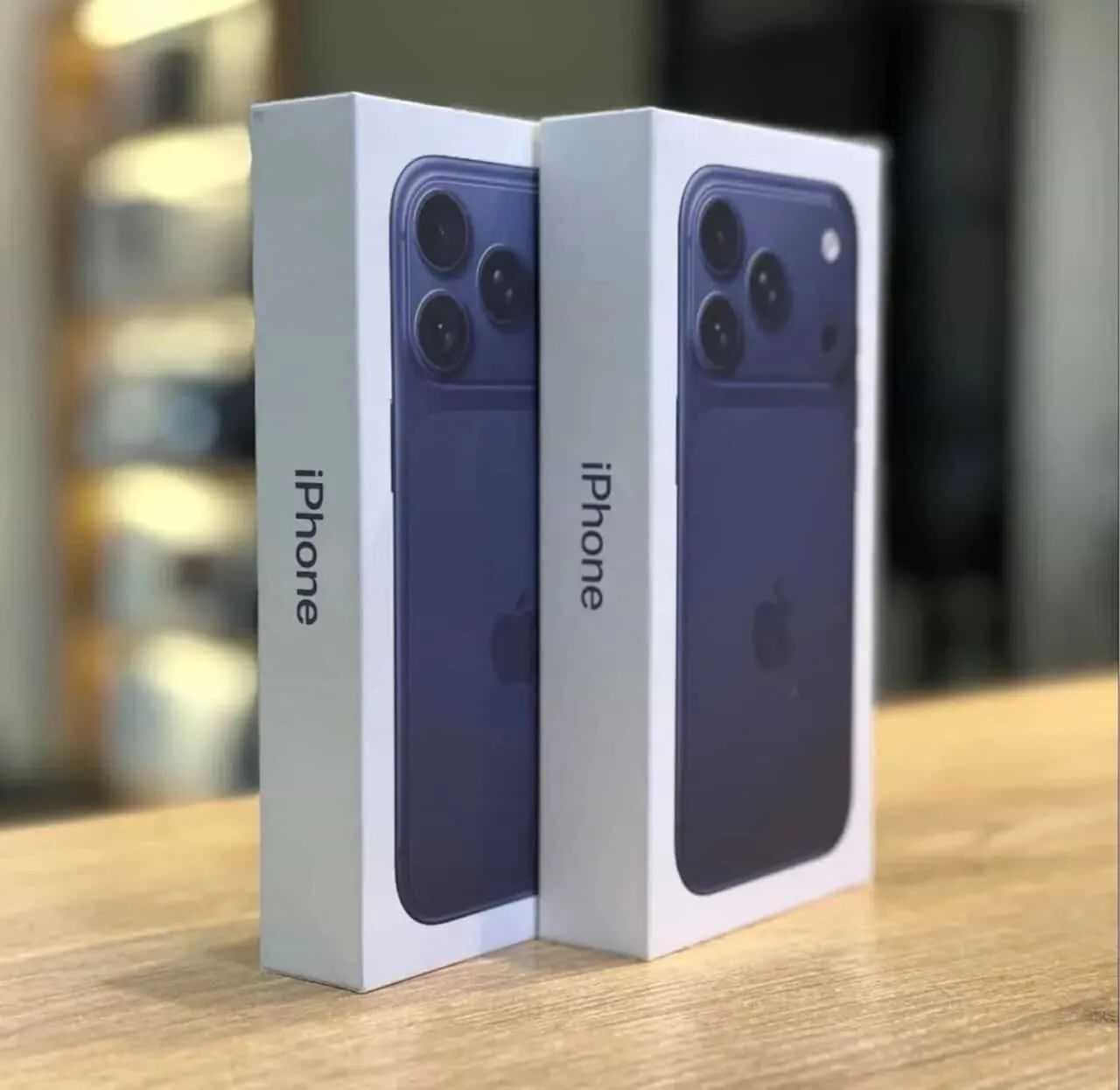 IPHONE 17 PRO MAX - 256GB - AZUL - Celulares e Smartphones