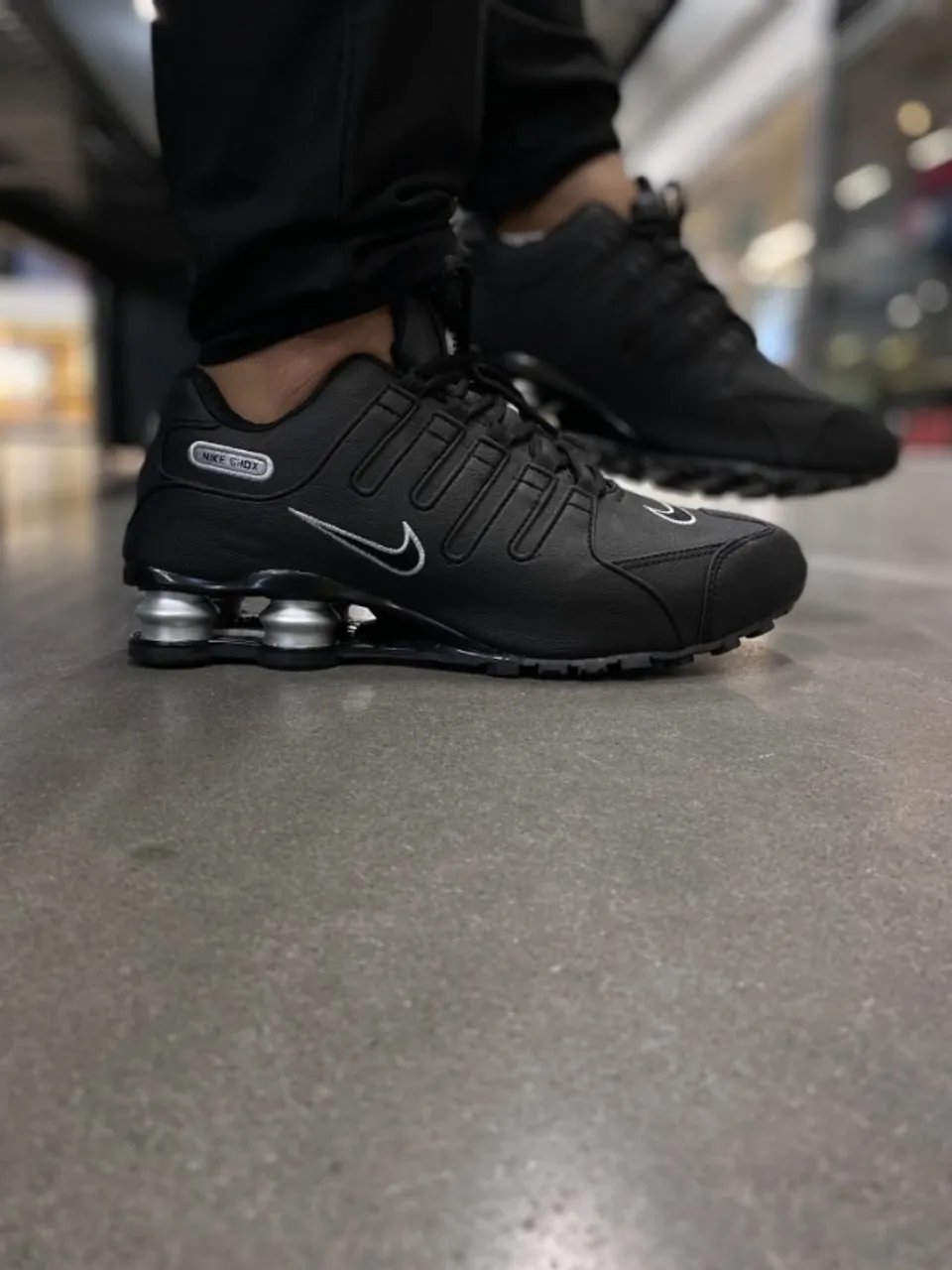 TÊNIS NIKE SHOX NZ PRETO MASCULINO - NUMERAÇÃO 38 AO 43