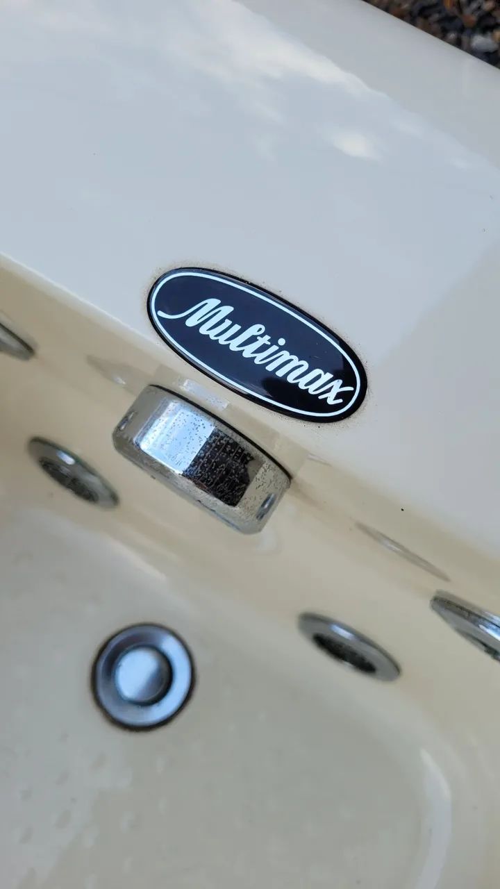 Multimax Jacuzzi64315479820033122