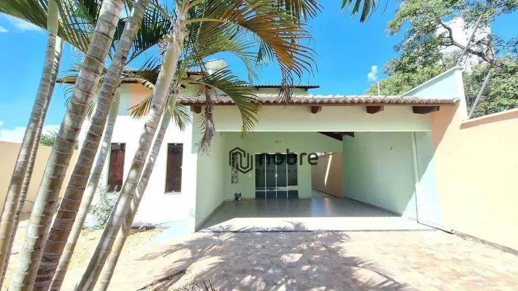 Casa com 3 dormitórios para alugar, 150 m² por R$ 3.732,84/mês - Plano Diretor Sul - Palma