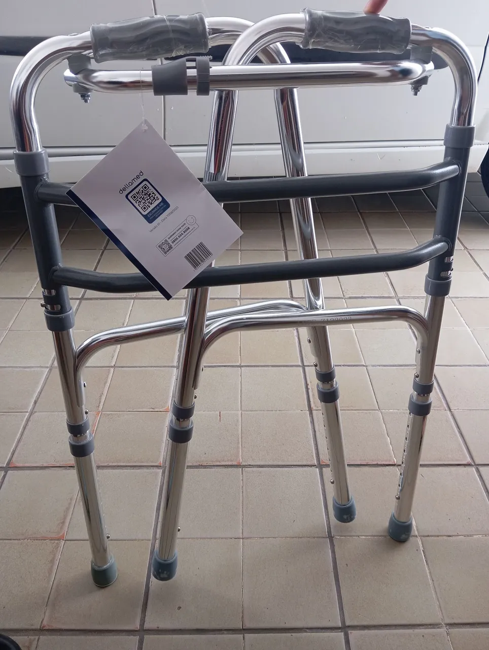 Andador de Alumínio Dobrável - Mobilidade e Segurança