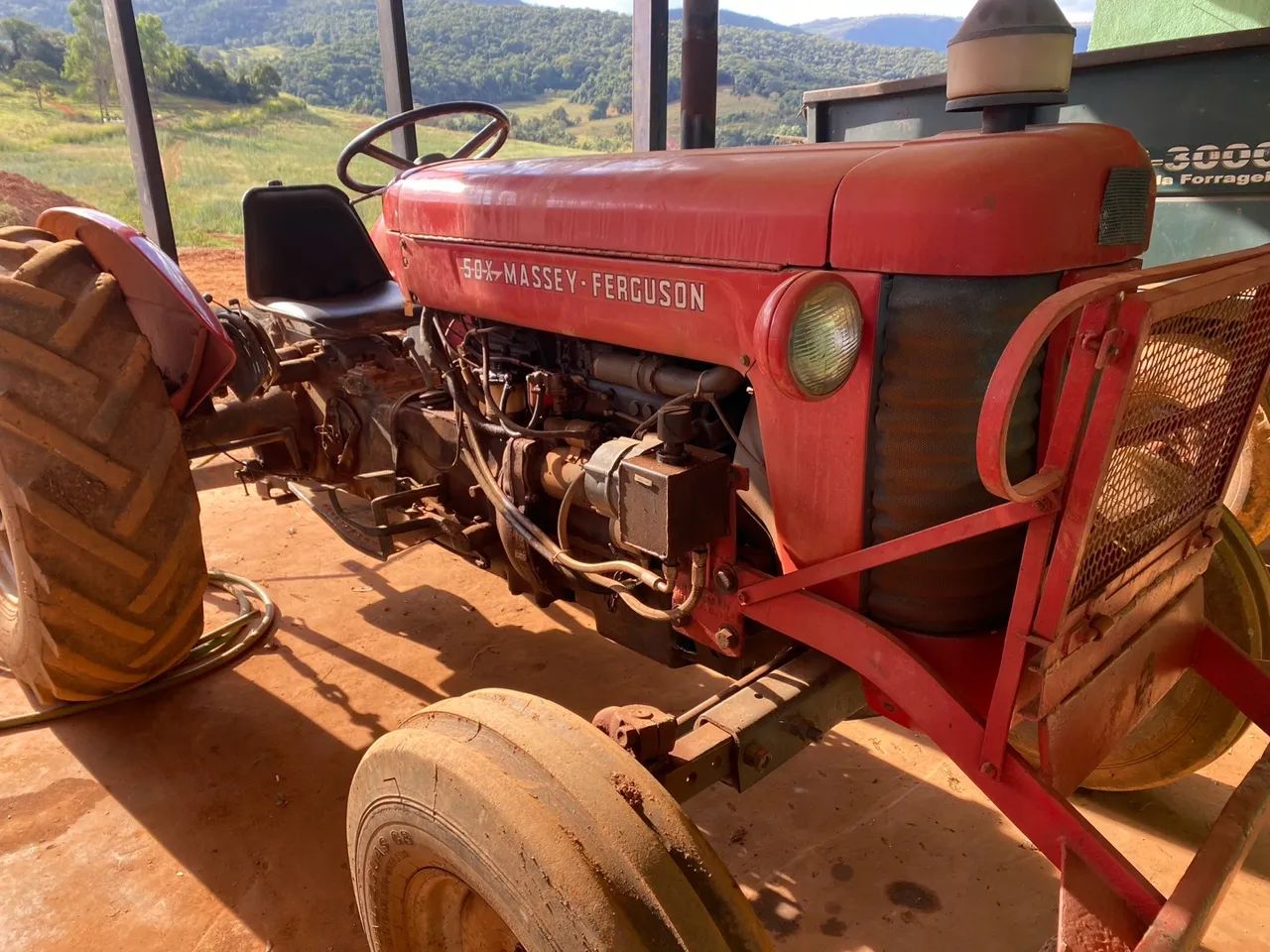 MF 50X COM DIREÇÃO HIDRÁULICA 