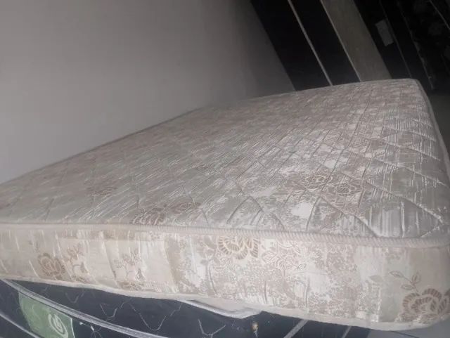 COLCHÃO CASAL DE ESPUMA USADO R$350 ENTREGO - Foto 3