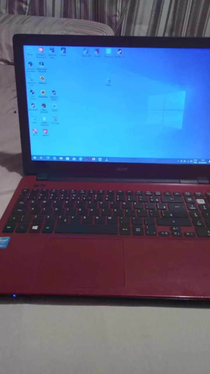Notebook Acer vermelho, tela de 15.6 polegadas - Foto 3