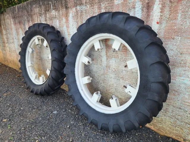 Par Pneus Agrícolas Radiais Michelin Finos p/ Pulverização 12.4-36 Completos Usados - Foto 2