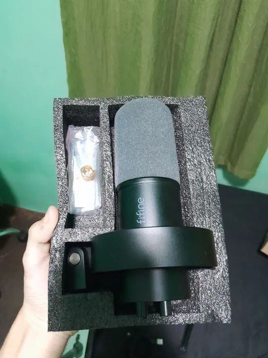 Microfone Fifine Gamer USB Semi-Novo na caixa - Foto 2