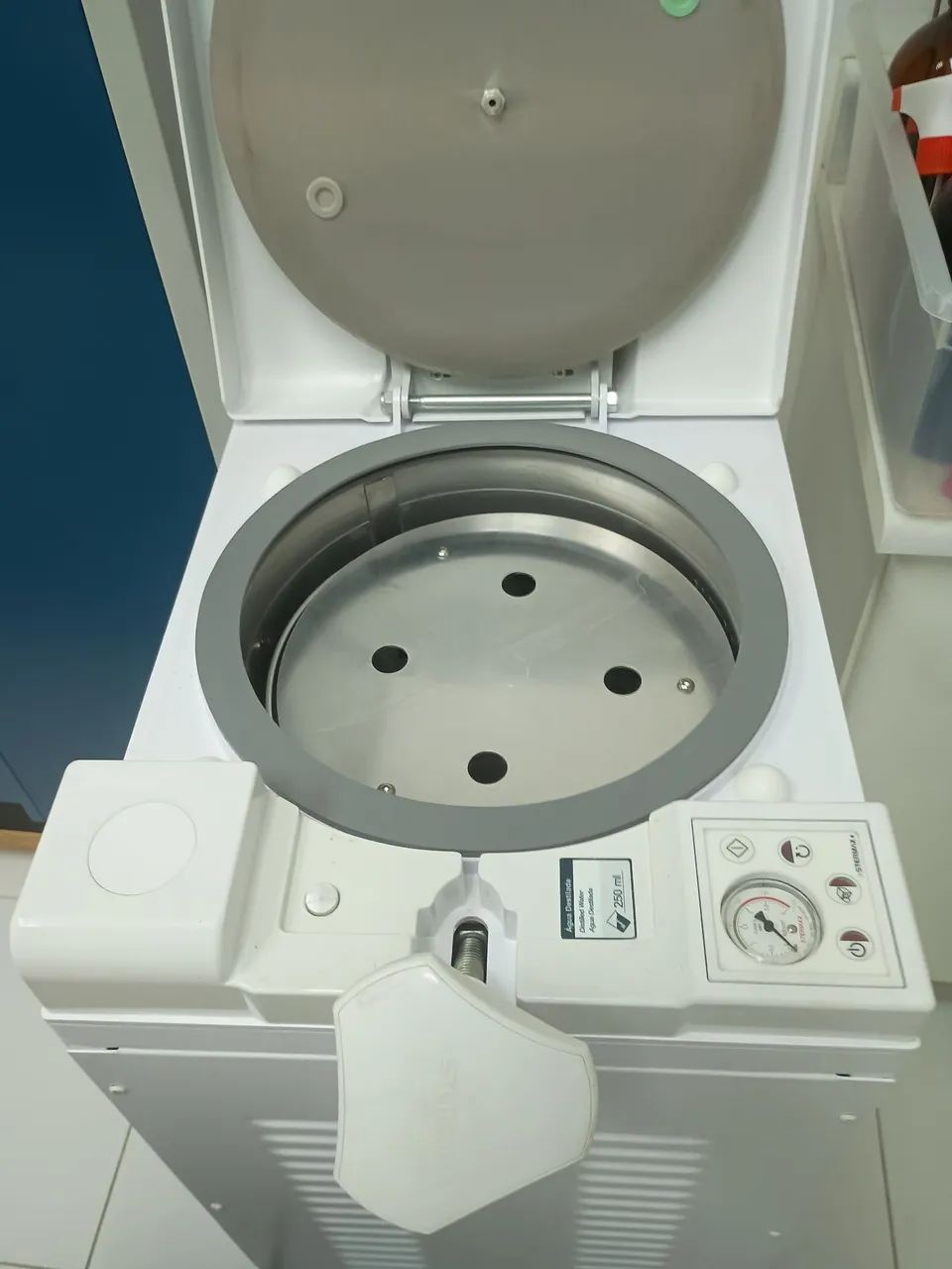 Altoclave Vertical Analógica 30L 220v Stermax - Foto 3