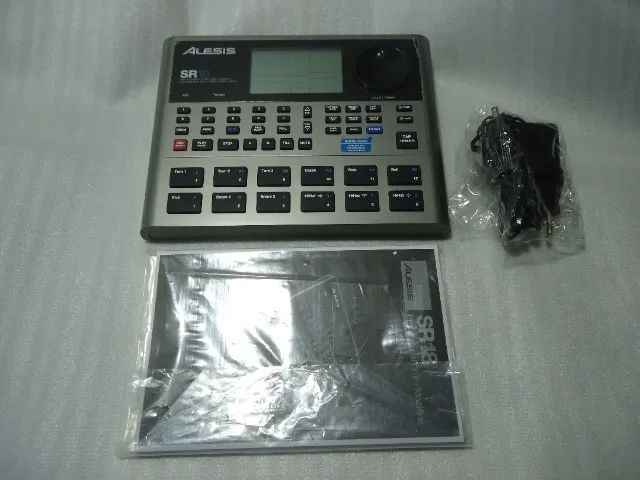Bateria Eletrônica Alesis Sr18 . Nova Na Caixa !!! - Foto 3