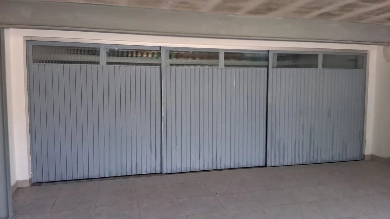 Vendo portões de garagem 64520792906242123