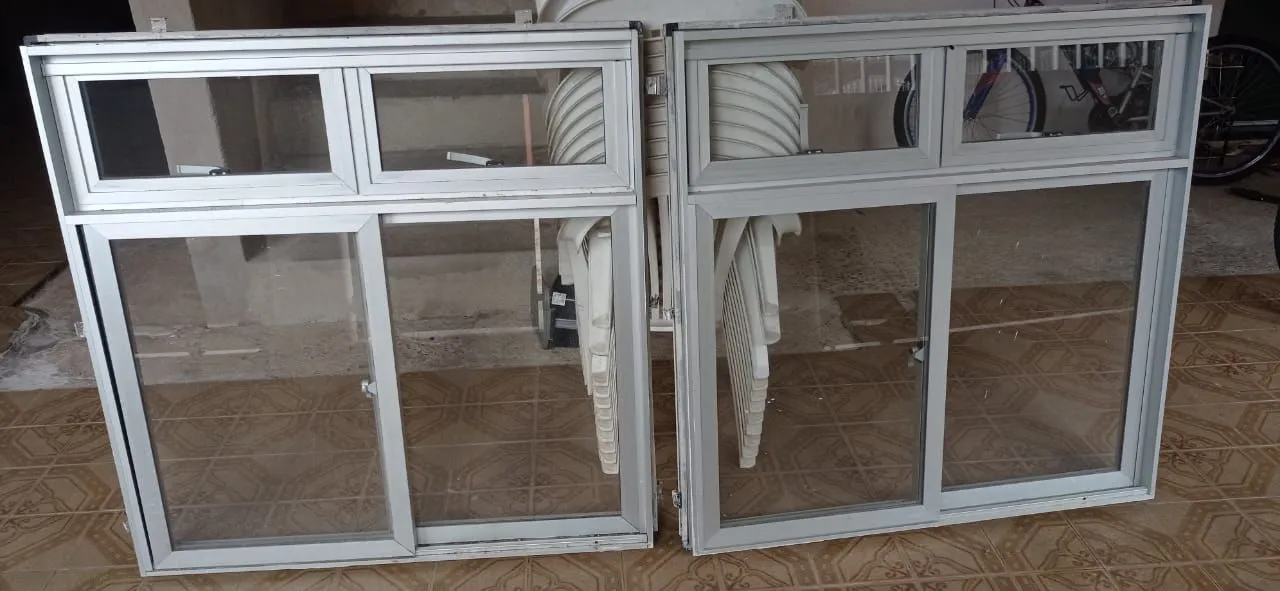 Vendo ou troco 2 Janelas de alumínio completas