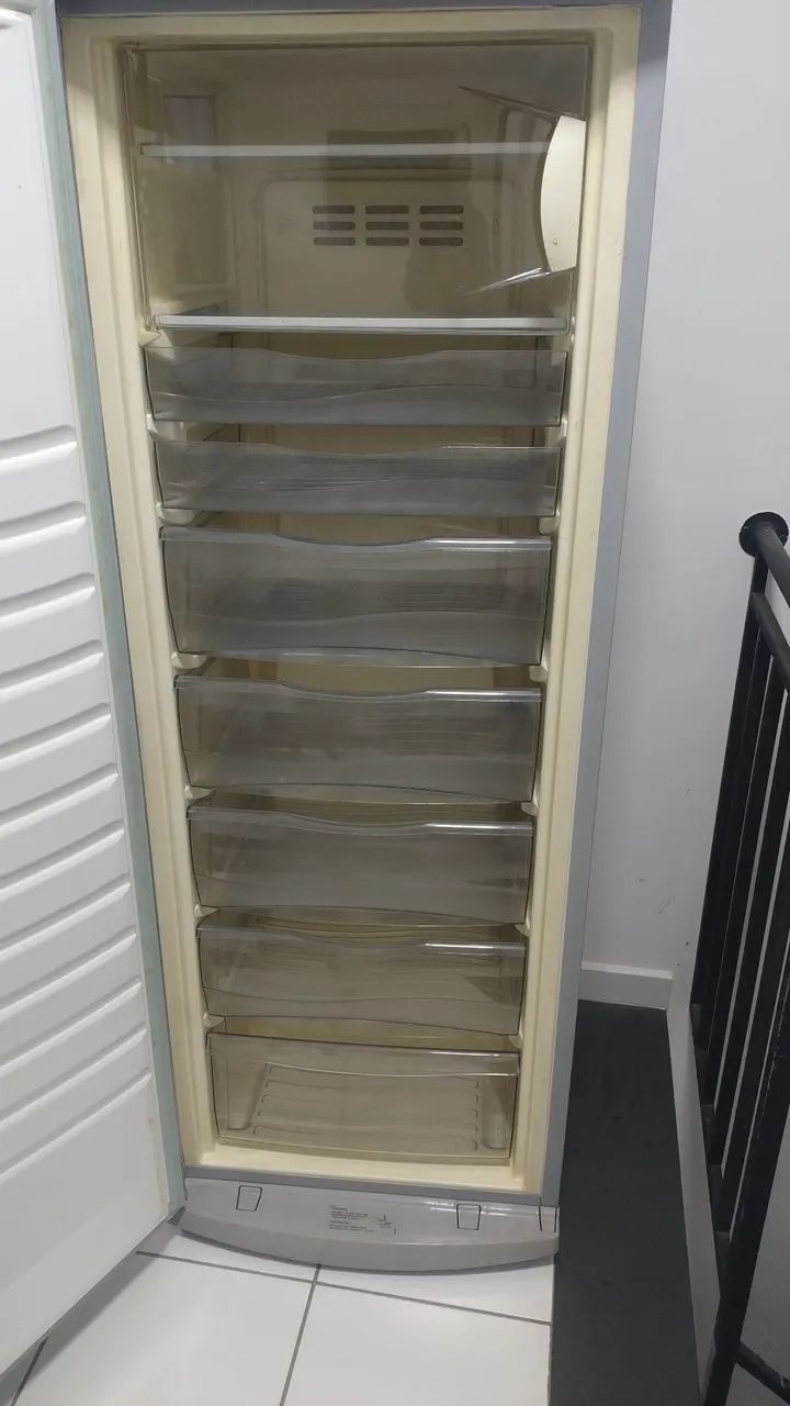 freezer vertical Brastemp 280 litros - Foto 4