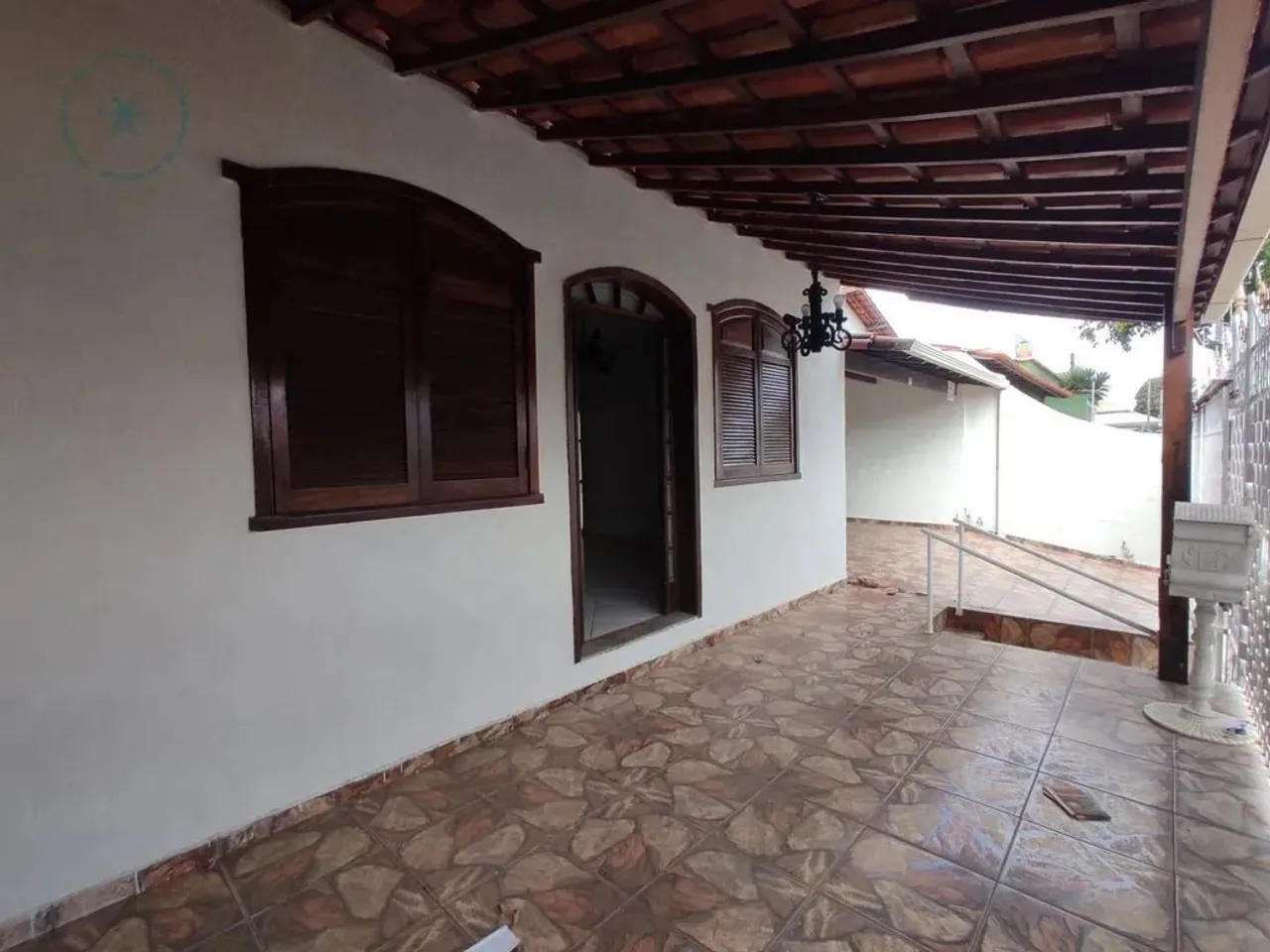 Casa para alugar em Planalto, Belo Horizonte/MG.
