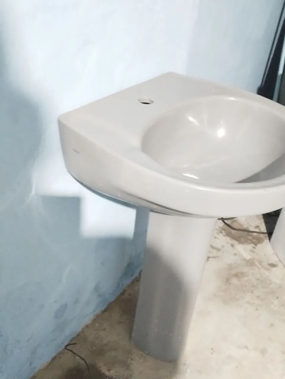 Column Sink64842828732801122