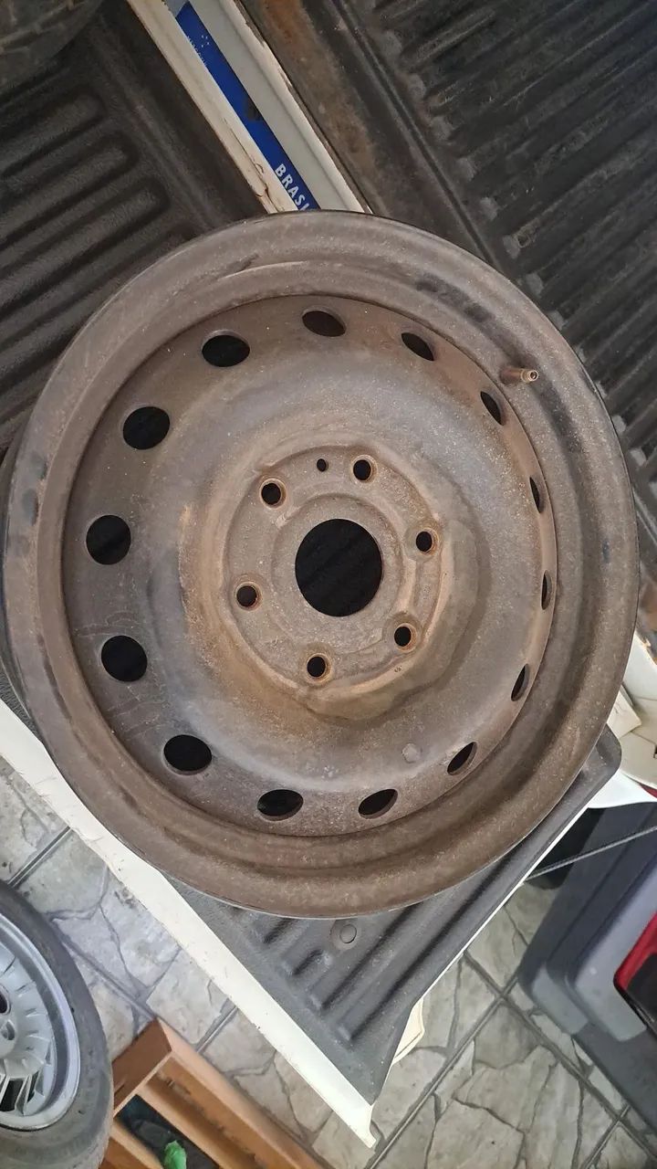Roda de Ferro 16 polegadas l200 triton