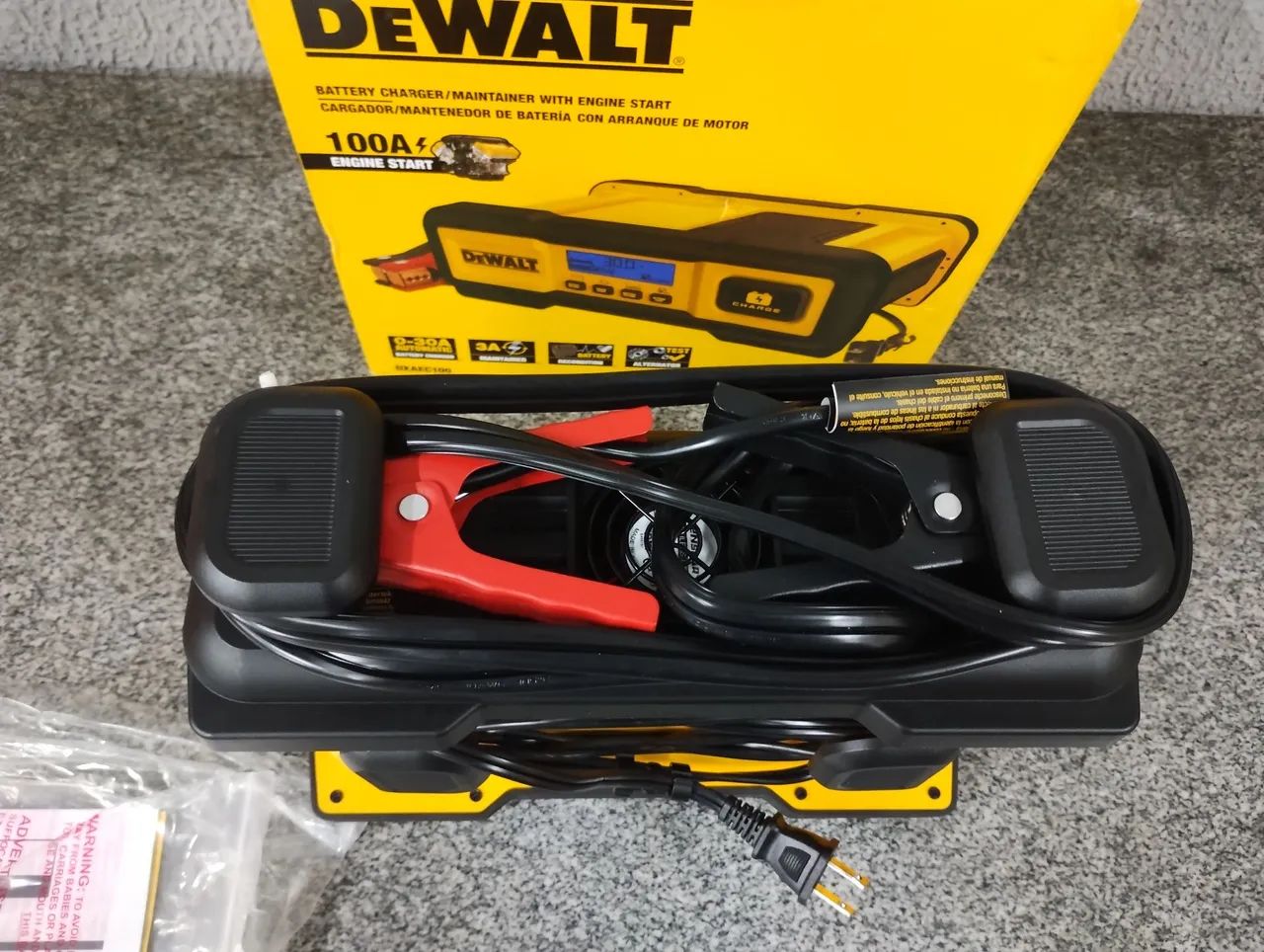 Auxiliar de partida e teste de carga e  alternador Dewalt  - Foto 2