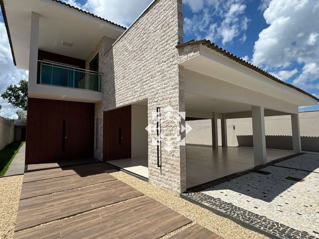 NÃO É SOBRE QUARTOS E SUÍTES. É SOBRE VIVER EXPERIENCIAS DIFERENCIADAS