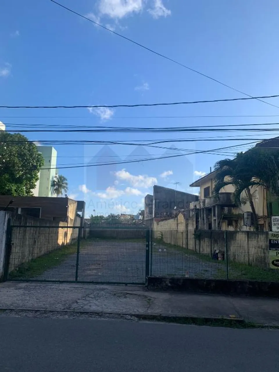 Terreno/Loteamento à Venda em Santana