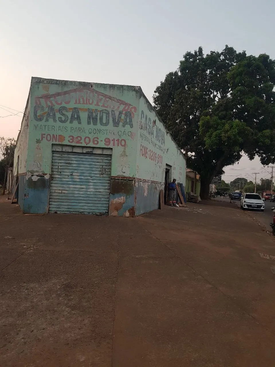 Vende-se lote de esquina 560m² Jardim Guanabara próximo ao aeroporto de Goiânia