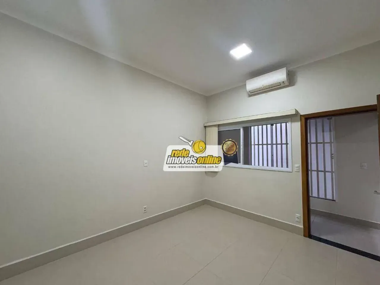 Sala para alugar, 12 m² por R$ 1.500,01/mês - Vila Maria Helena - Uberaba/MG