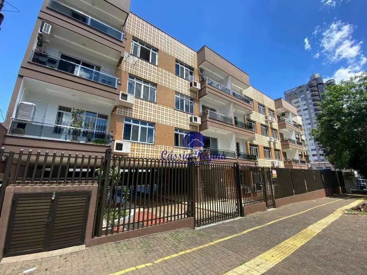 Apartamento 03 dormitórios - Edifício Londrina - Centro