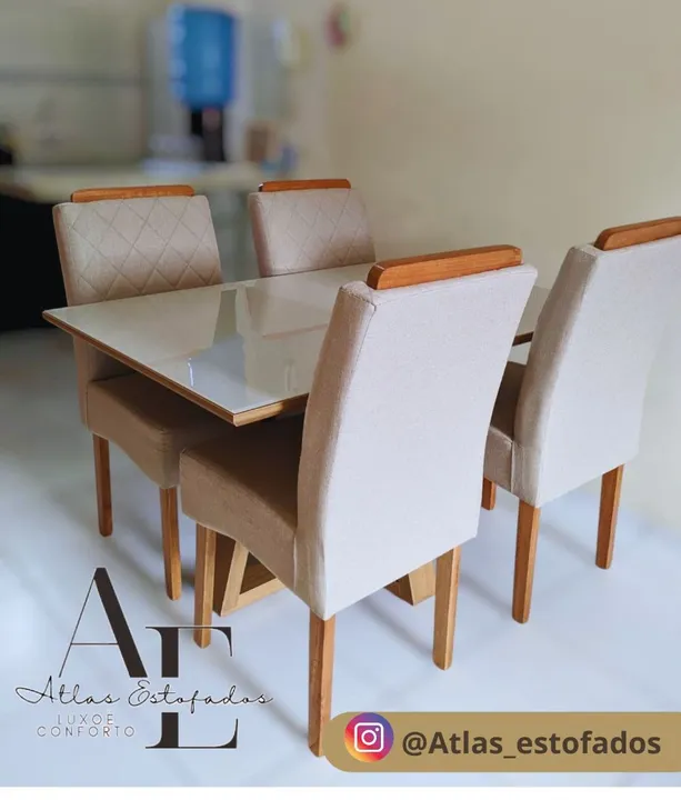 Mesa de Jantar 6 Cadeiras - Madeira Maciça - Novo