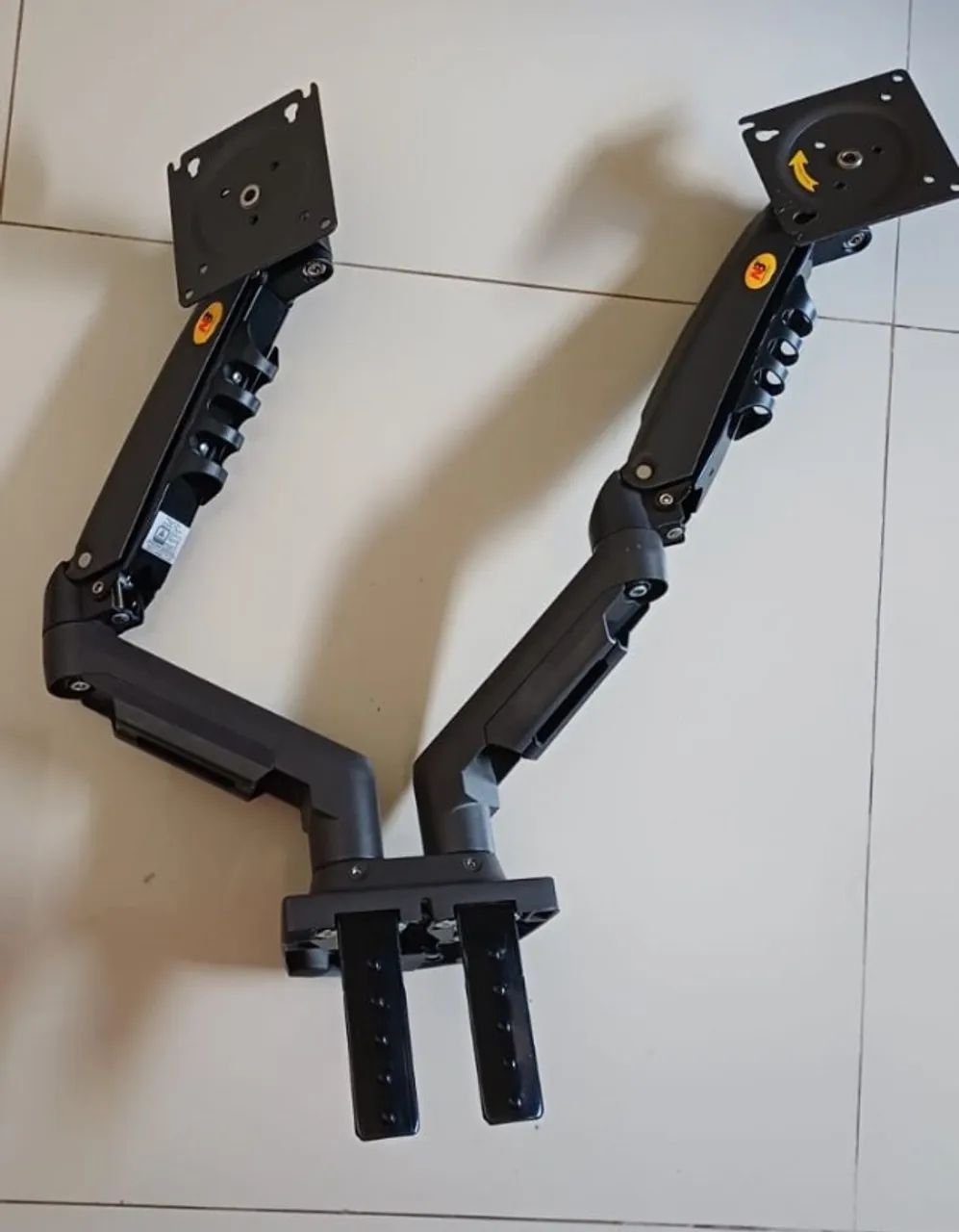 Suporte 2 Monitores 17 a 27 Articulado com Pistão a Gás F160 NB - Foto 5