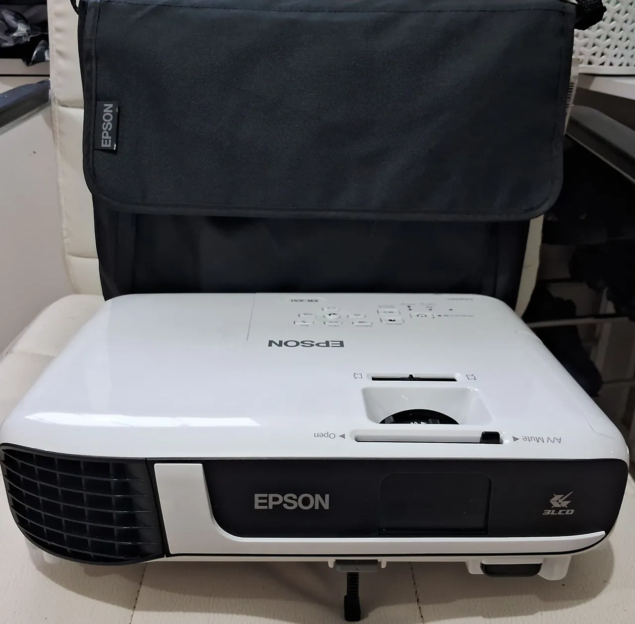 Projetor Epson 3LCD  -  Novo