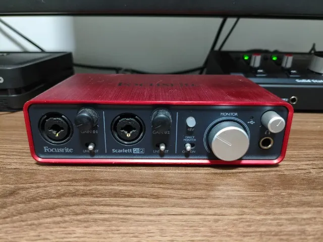 scarlett 2i2