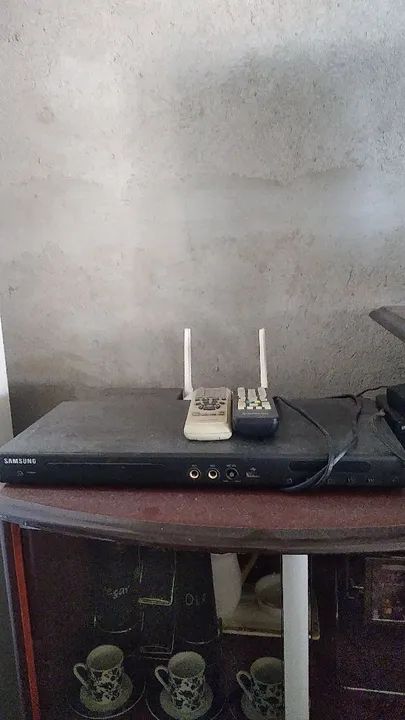 Vende se este Dvd e e um conversor 