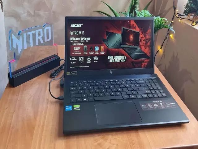 NOTEBOOK ACER V15 i7 16GB DDR5 RTX4050 6GB TELA 144Hz - NOVO 