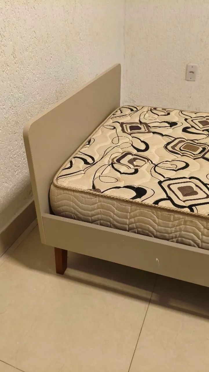 Cama Infantil Baixa de Solteiro - Tok&Stok Box Solteiro com Colchão - Foto 4