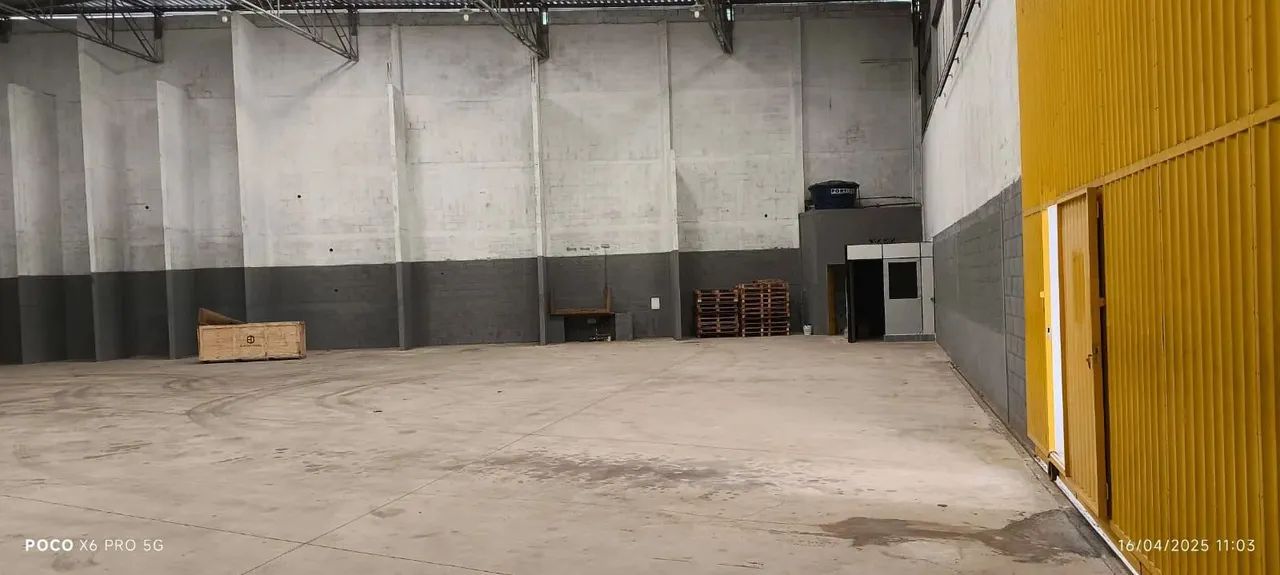 Aluga-se galpão próximo a Av Leste/Oeste em Viana divisa com Cariacica - Foto 4