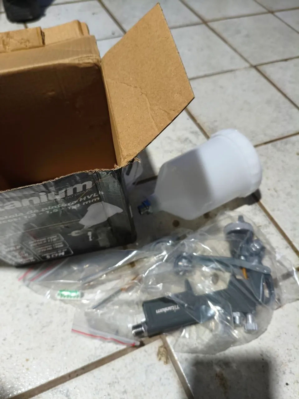 Pistola de Pintura Titanium HVLP