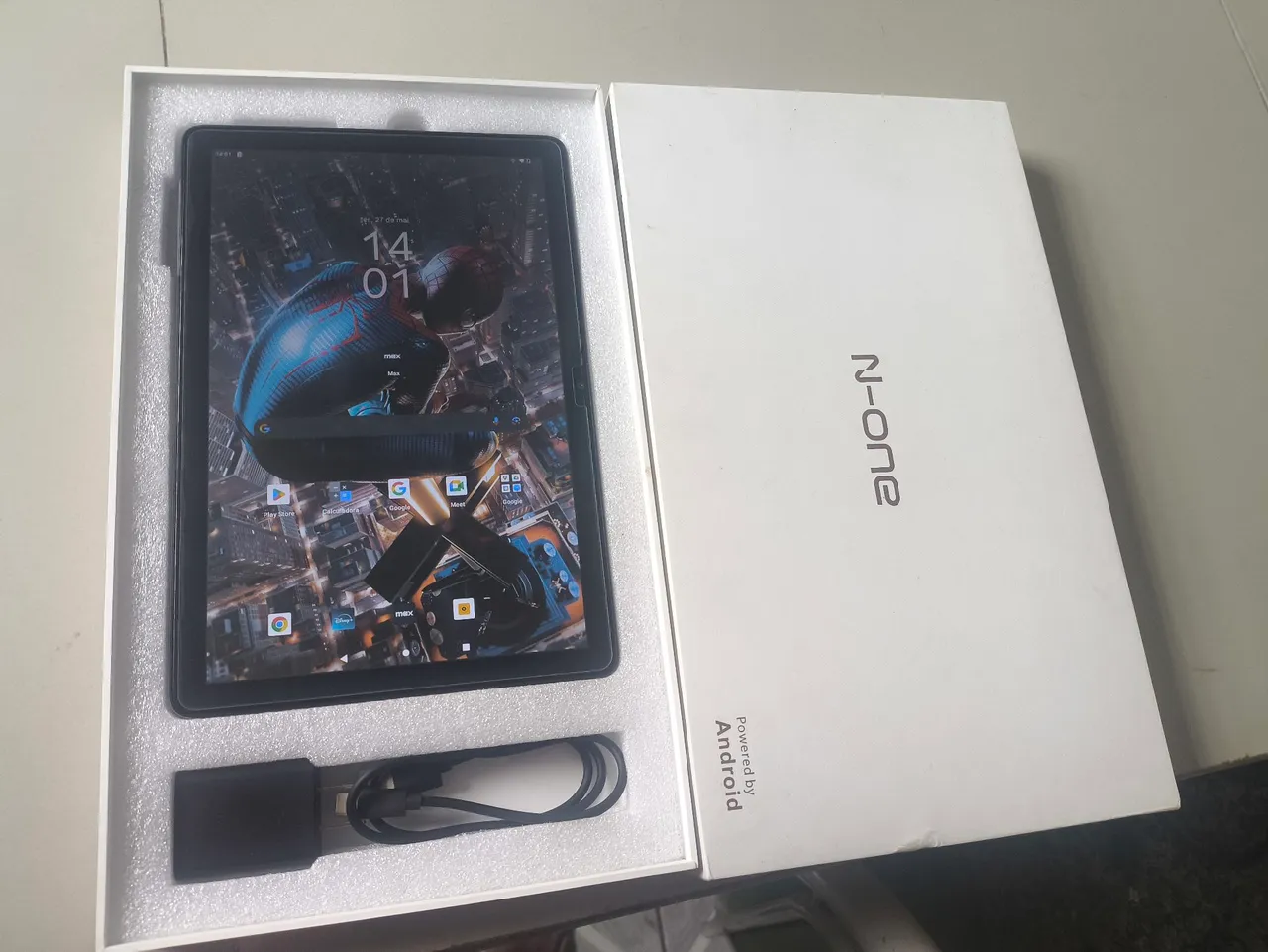 Tablet N-one Android (10.1 Pol)+ acessórios