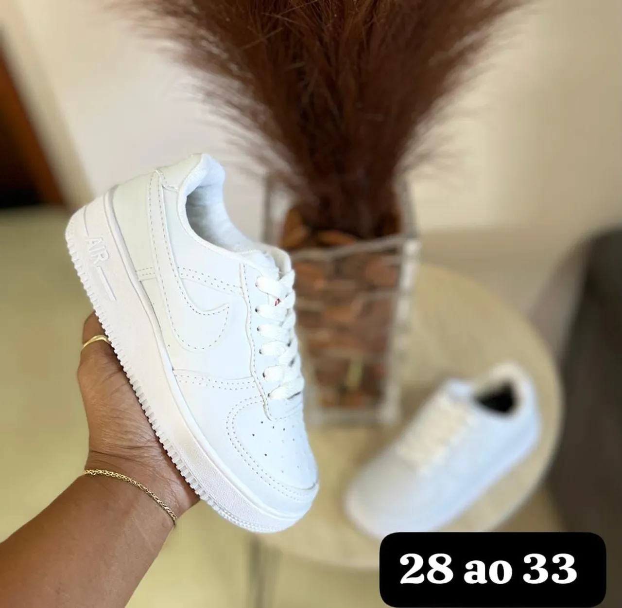 Tênis Branco tamanho 37,38,39