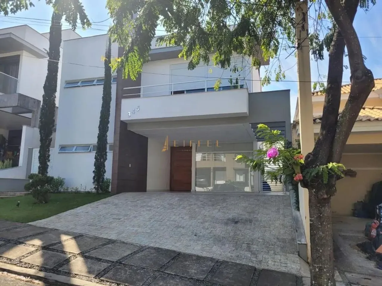 Sobrado à venda em Sorocaba, Jardim Residencial Mont Blanc, com 3 suítes, com 290 m²