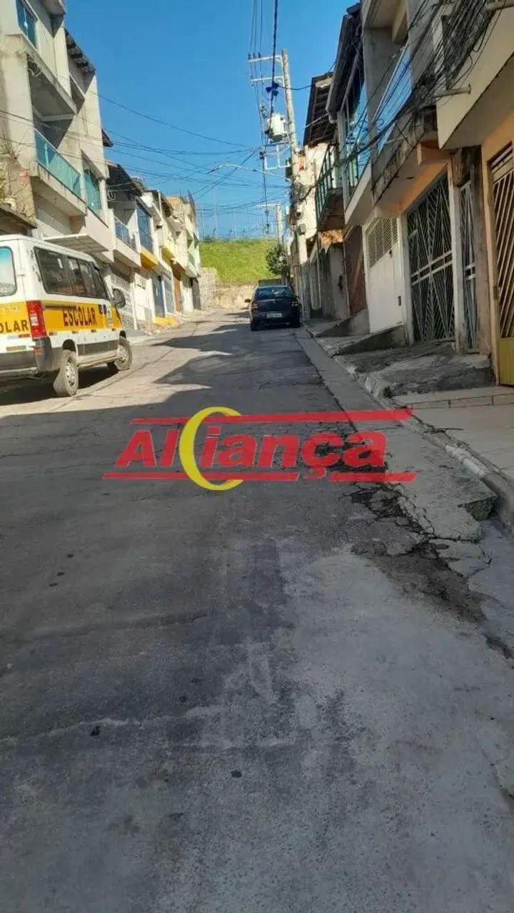 NUMA RUA TRANQUILA PROXIMO DO AEROPORTO DE CUMBICA!! - Foto 4