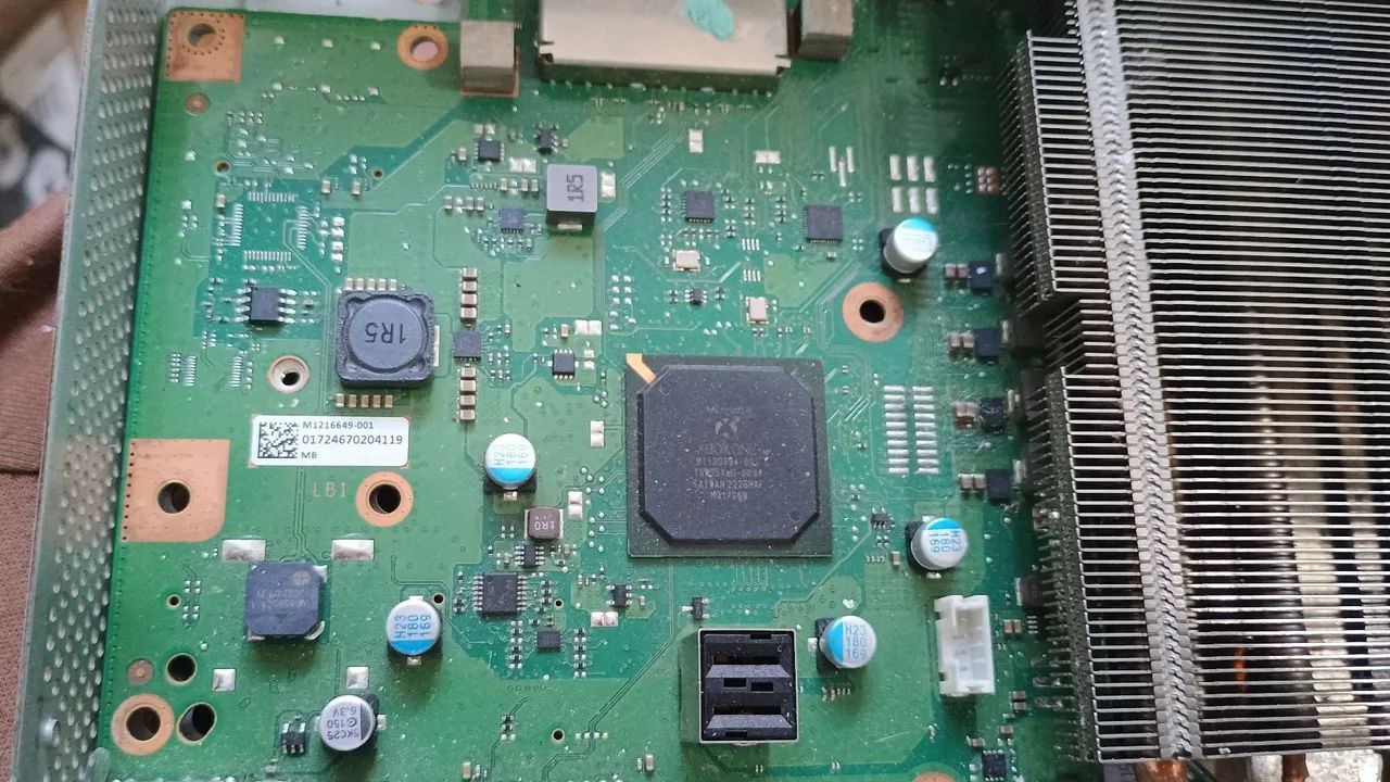 PLACA MÃE XBOX SERIES S COM DEFEITO!!  - Foto 2