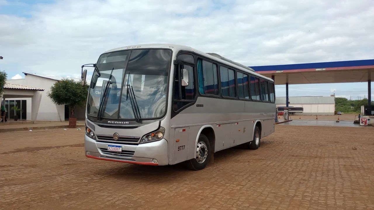 Ônibus com ar 1418 Mercedez 