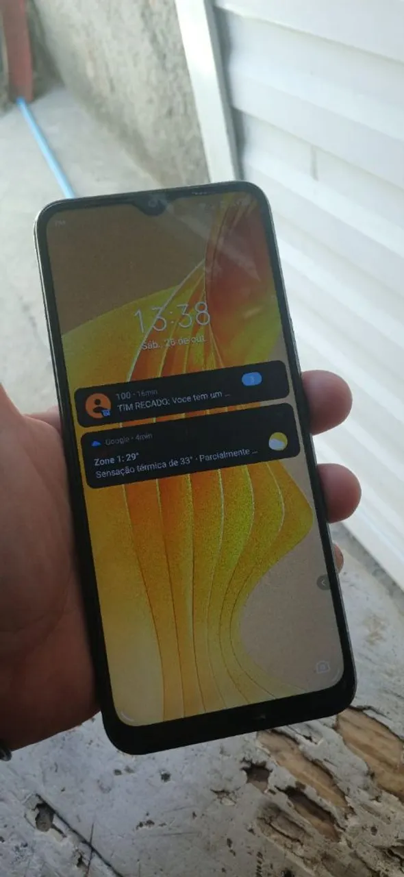 VENDO INFINIX HOT 11/ PEQUENO DEFEITO NO APARELHO. R$280