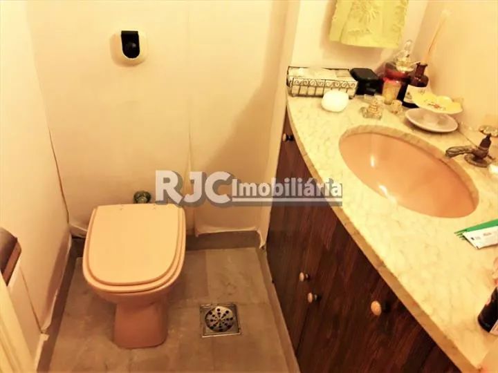 Apartamento de 200 metros quadrados no bairro Tijuca com 4 quartos - Foto 7