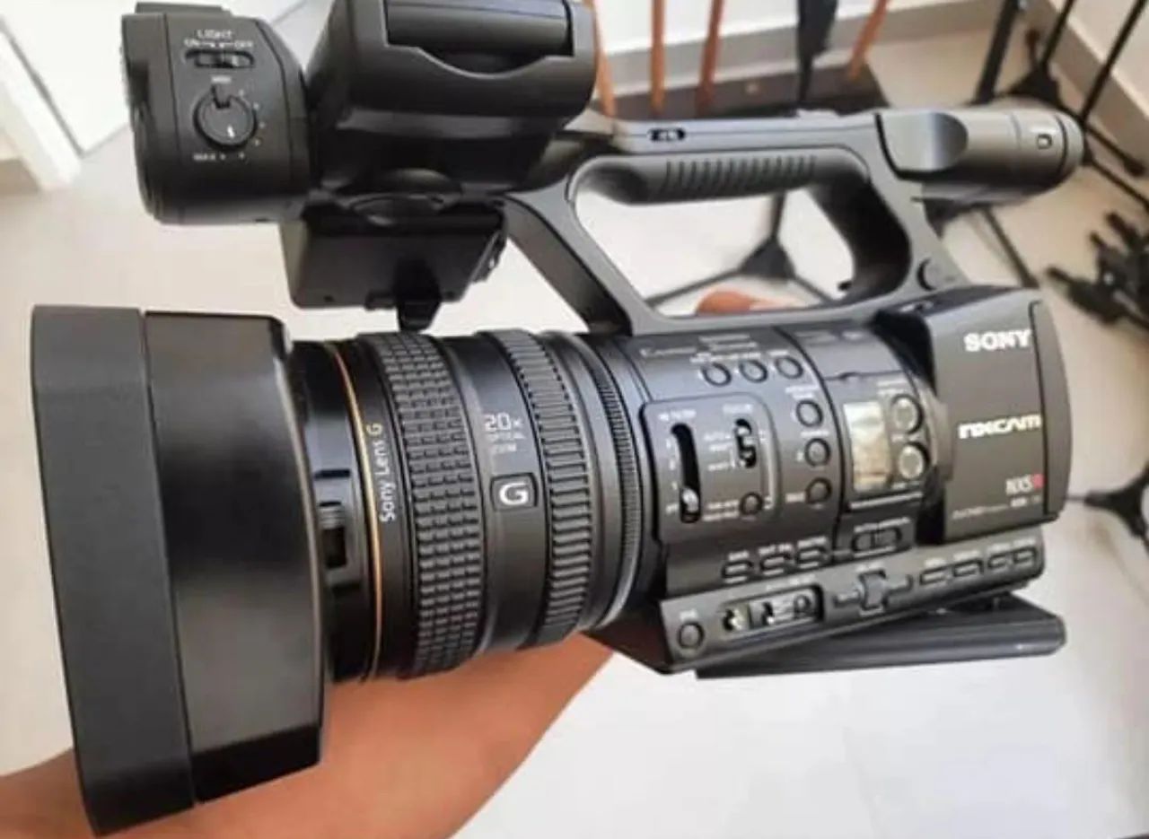 SONY HXR-NX5R + TRIPÉ BENRO - Foto 6