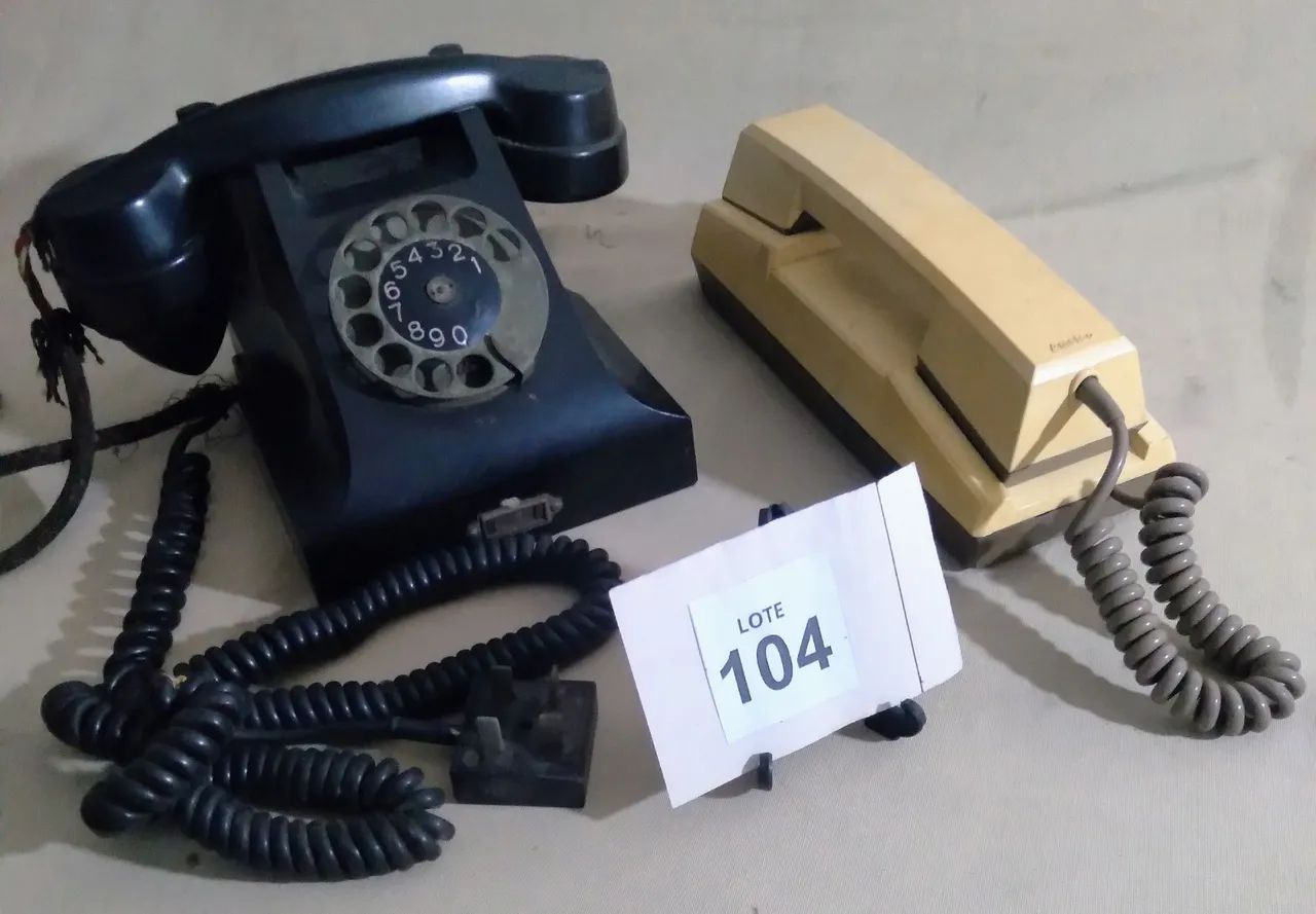Telefone antigo Ericsson em Baquelite