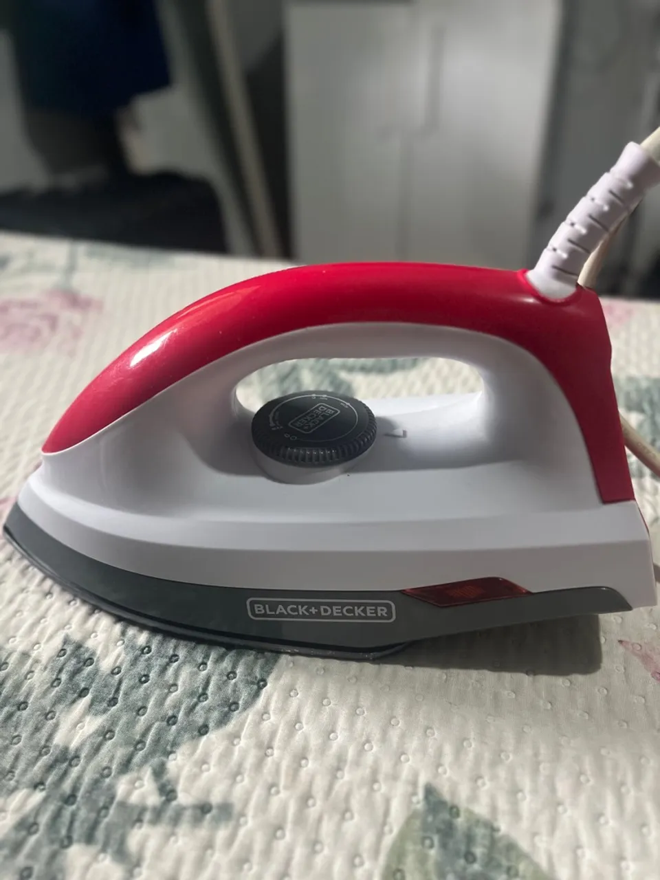 Ferro de Passar Roupa Black+Decker