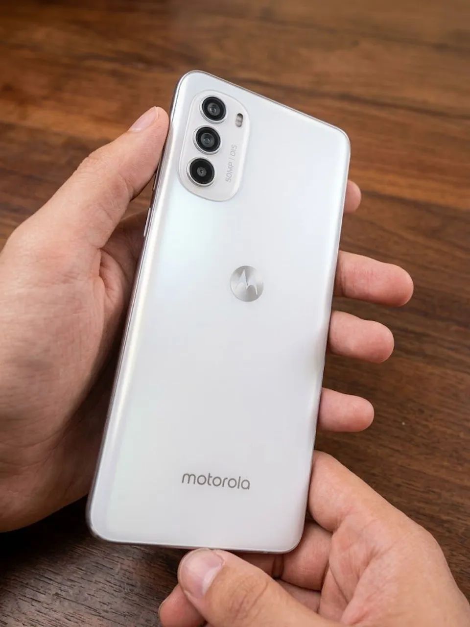 Moto G52
