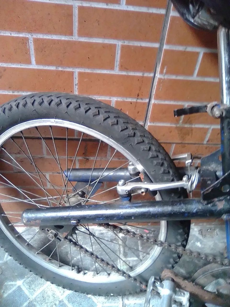 Vendo bicicleta aro 20  - Foto 2