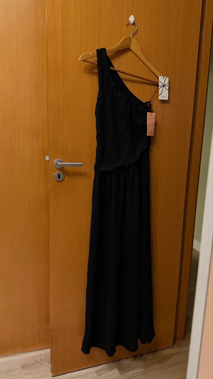 Vestido preto longo 